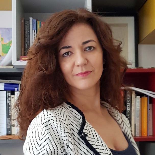Sonia Sanchez Diaz es es profesora de Relaciones Internacionales y vicedecana de Internacionalización de la Universidad Francisco de Vitoria. Miembro del Consejo Científico del Real Instituto Elcano