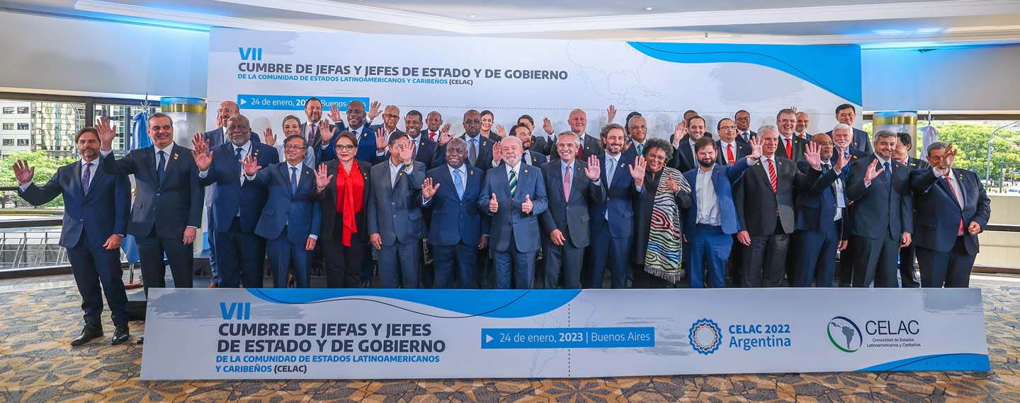 Unión monetaria. Foto de familia de la VII Cumbre de jefas y jefes de Estado y de gobierno de la CELAC en Buenos Aires, Argentina, en 2023