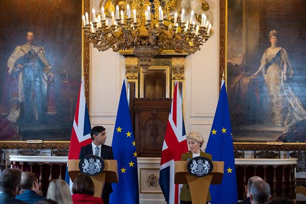 Rueda de prensa Rishi Sunak, primer ministro de Reino Unido, Ursula von der Leyen, presidenta de la Comisión Europea, en Windsor Guildhall (27/02/2023)