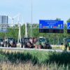 Tractores en la autovía A27, cerca de Houten, durante una protesta de los agricultores en los Países Bajos realizada el 22 de junio de 2022
