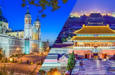 A la izquierda, la Catedral de la Almudena en Madrid, España. A la derecha, la Ciudad Imperial en Pekín, China. La política informal de España hacia China