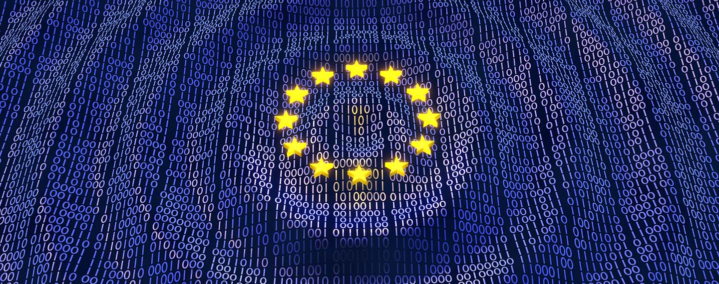 Bits y bytes en un patrón ondulante con estrellas brillantes que se asemeja a la bandera de Unión Europea. Digitalización
