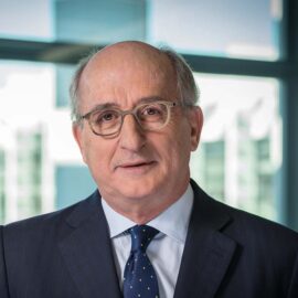 Antonio Brufau. Presidente, Repsol. Patronato del Real Instituto Elcano