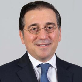José Manuel Albares. Ministro de Asuntos Exteriores, Unión Europea y Cooperación. Patronato del Real Instituto Elcano