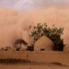 Tormenta de arena sobre unas casas en Níger. Seguridad en el Sahel
