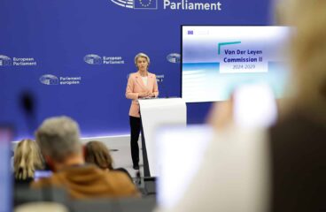 Ursula von der Leyen en la rueda de prensa sobre la estructura y las carteras propuestas para el Colegio de Comisarios. vicepresidencia