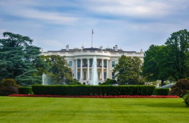 Fachada sur de la Casa Blanca, residencia oficial y lugar de trabajo del presidente de Estados Unidos, en Washington D.C.