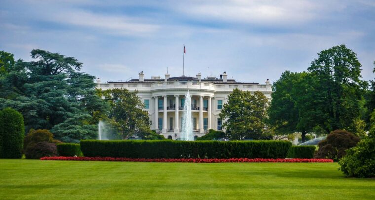 Fachada sur de la Casa Blanca, residencia oficial y lugar de trabajo del presidente de Estados Unidos, en Washington D.C.