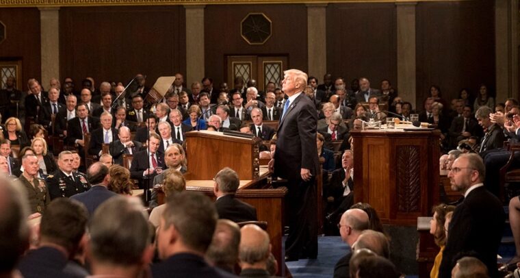 El Presidente Donald Trump pronunciando su primer discurso sobre el Estado de la Unión en el Capitolio de los Estados Unidos (Washington), el 30 de enero de 2018. Trump