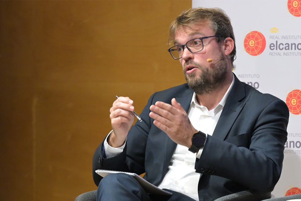 Miguel Otero Iglesias en la mesa redonda ‘‘Elecciones en Alemania: ¿cuánto nos jugamos?’’. Foto: © Real Instituto Elcano.