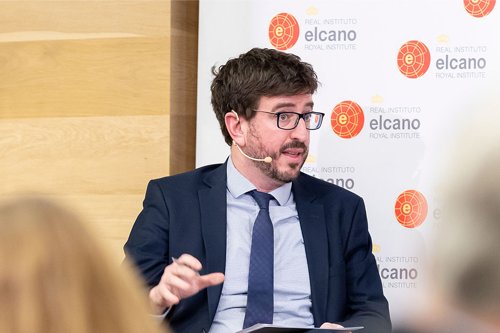 Luis Simón en la mesa redonda ‘‘¿Hacia dónde va la guerra en Ucrania?’’.Foto: © Real Instituto Elcano.