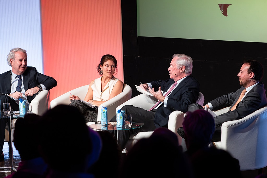 José M. de Areilza, Carlota García Encina, Charles Powell y Federico Steinberg en la mesa redonda “Trump 2.0: Los primeros 100 días’’, © Casa de América