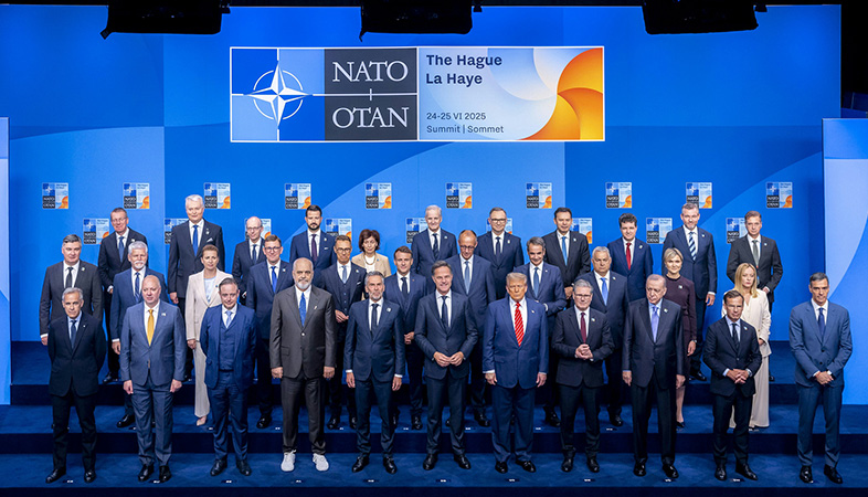 Ceremonia de bienvenida y foto oficial de Cumbre de la OTAN de 2025 en La Haya (Países Bajos). El Secretario General de la OTAN, Mark Rutte, y los jefes de Estado y de Gobierno de los países miembros de la OTAN.