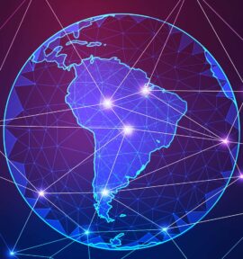 Ilustración digital con un mapa de América Latina en la vista del planeta tierra desde el espacio, en tonos azules con líneas y puntos conectados que representan una red tecnológica sobre fondo oscuro.
