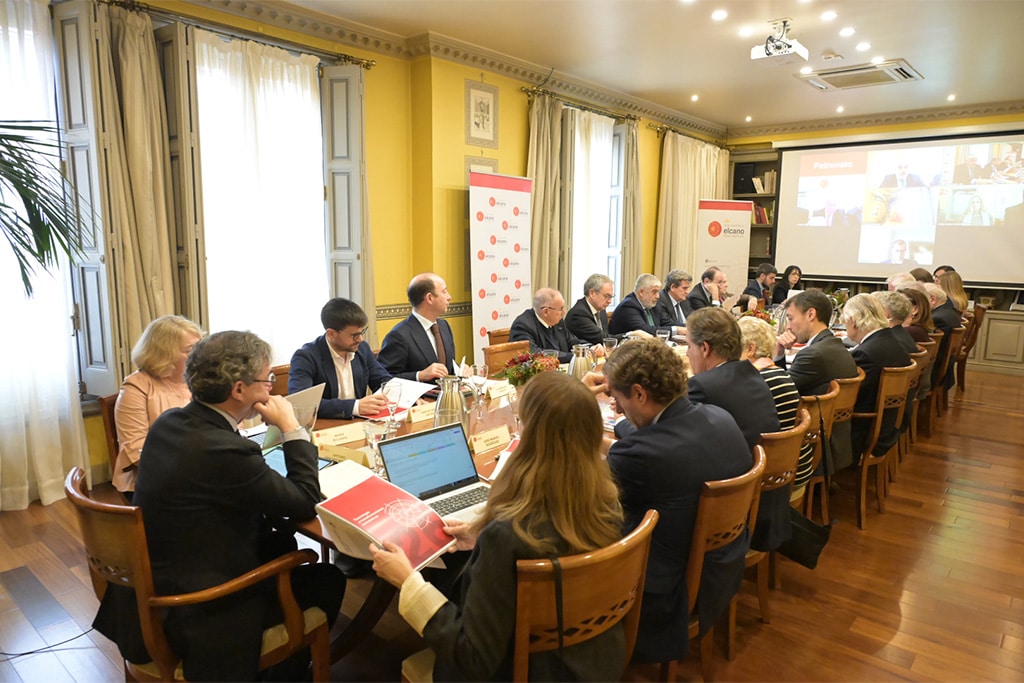 Reunión del Patronato del Real Instituto Elcano. Diciembre de 2025.