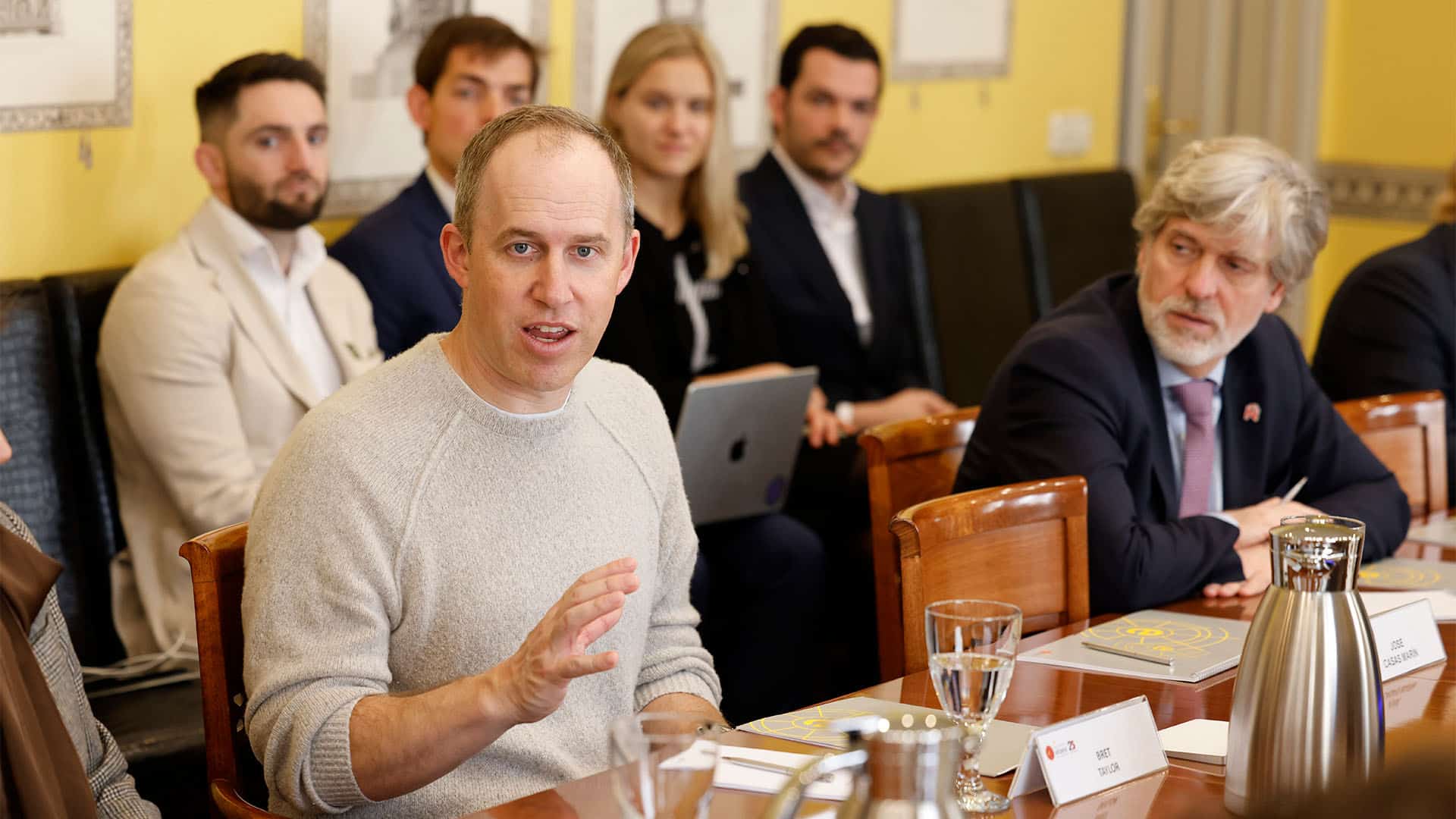 20260503 Nota de prensa Bret Taylor 2